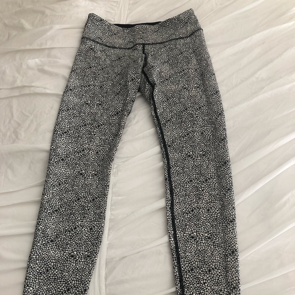 New without tags lululemon wonderunder size 4